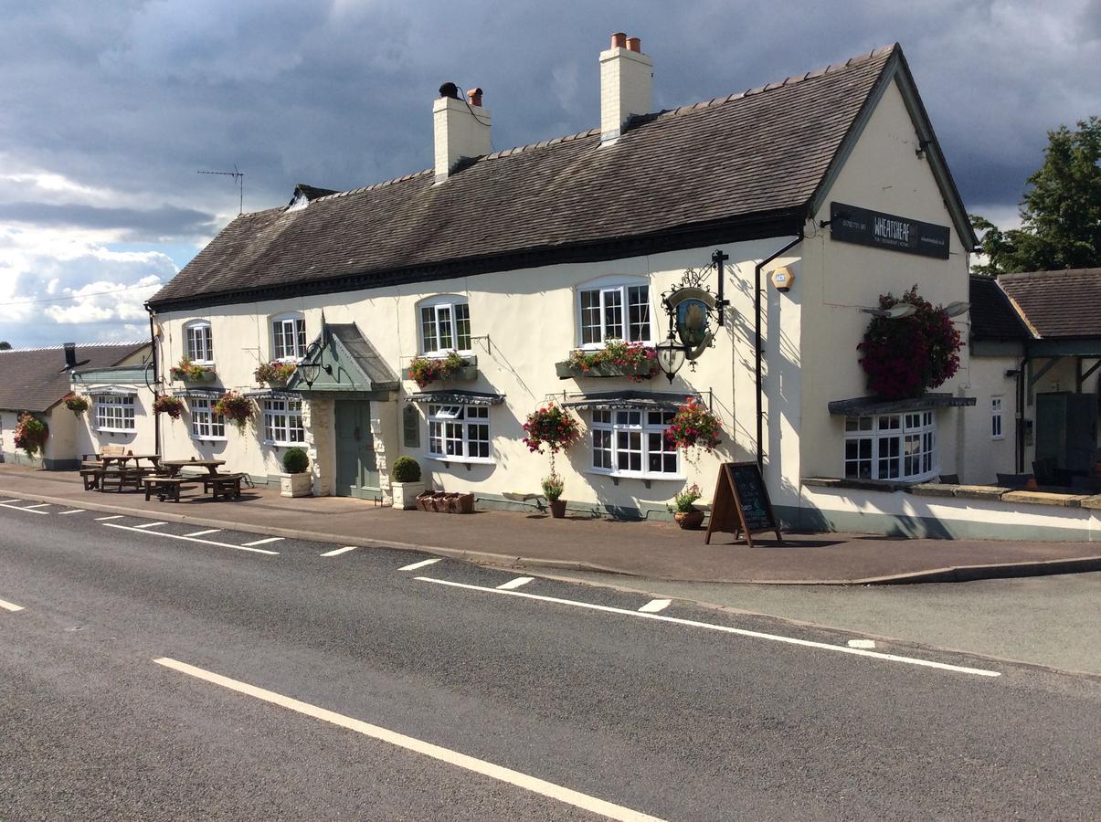The Wheatsheaf Inn Onneley Kültér fotó